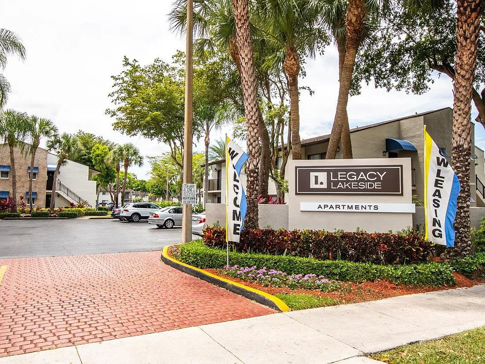 Legacy Lakeside