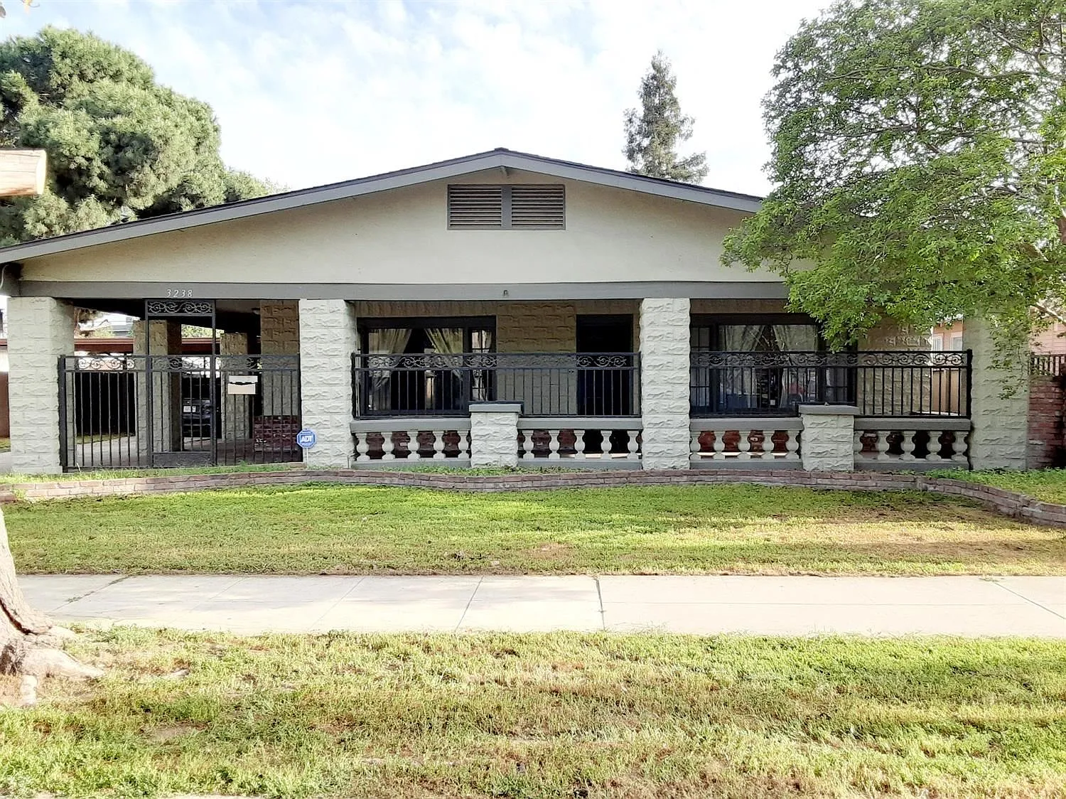 3238 E Balch Ave photo 1