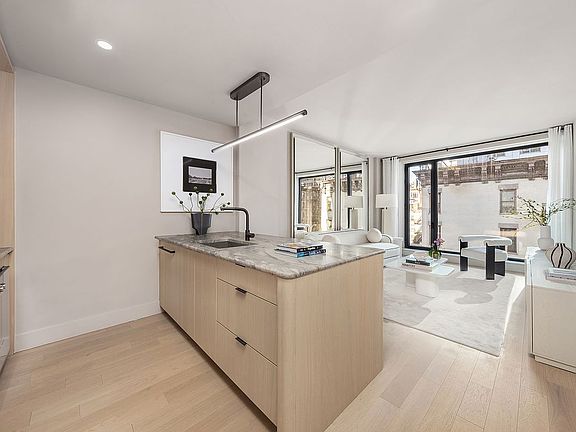 2nd image of 400 W 38th St #5EN