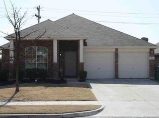 1116 Goldeneye, Aubrey, TX 76227