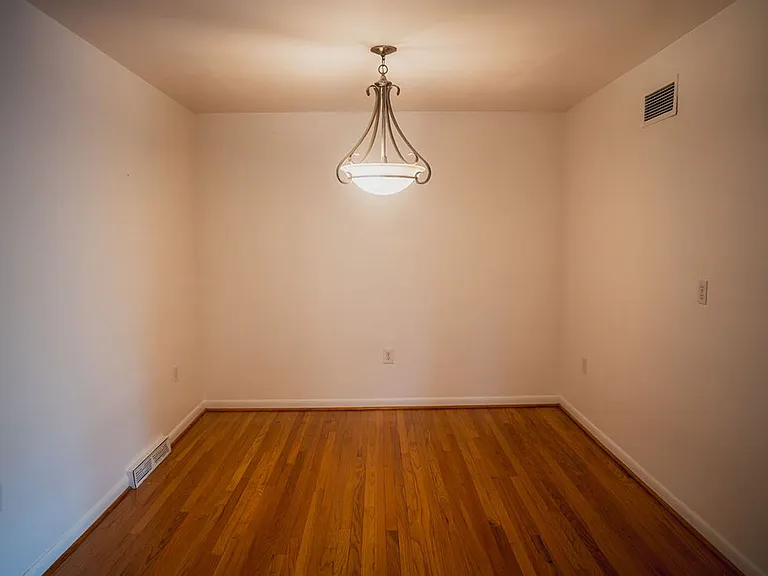 814 N. St. Lucas St. — Photo 6