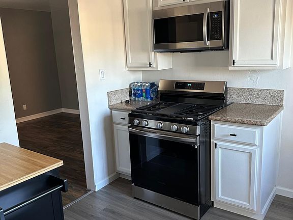 5th image of 825 E 21st St #825