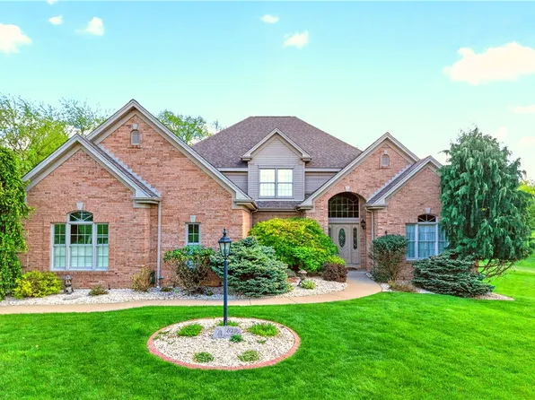 619 Sontino Dr, Rostraver Township, PA 15012