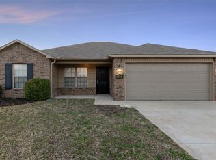 3546 Alliance Dr, Bethel Heights, AR 72764