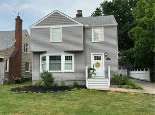 1871 Wagar Rd, Rocky River, OH 44116