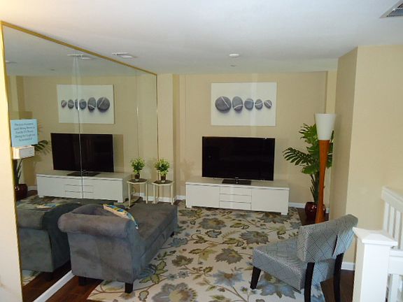 2nd image of 320 Meridian Dr