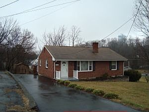 1st image of 513 Caldwell St NW