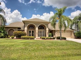 6806 Highland Pines Cir, Fort Myers, FL 33966