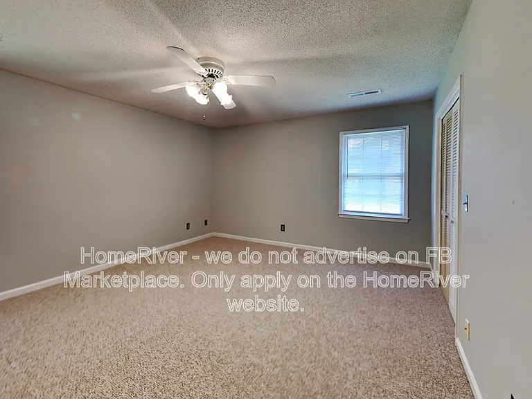 889 Twin Lakes Dr — Photo 9