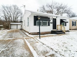 2513 Greenvale Rd, Cleveland, OH 44121