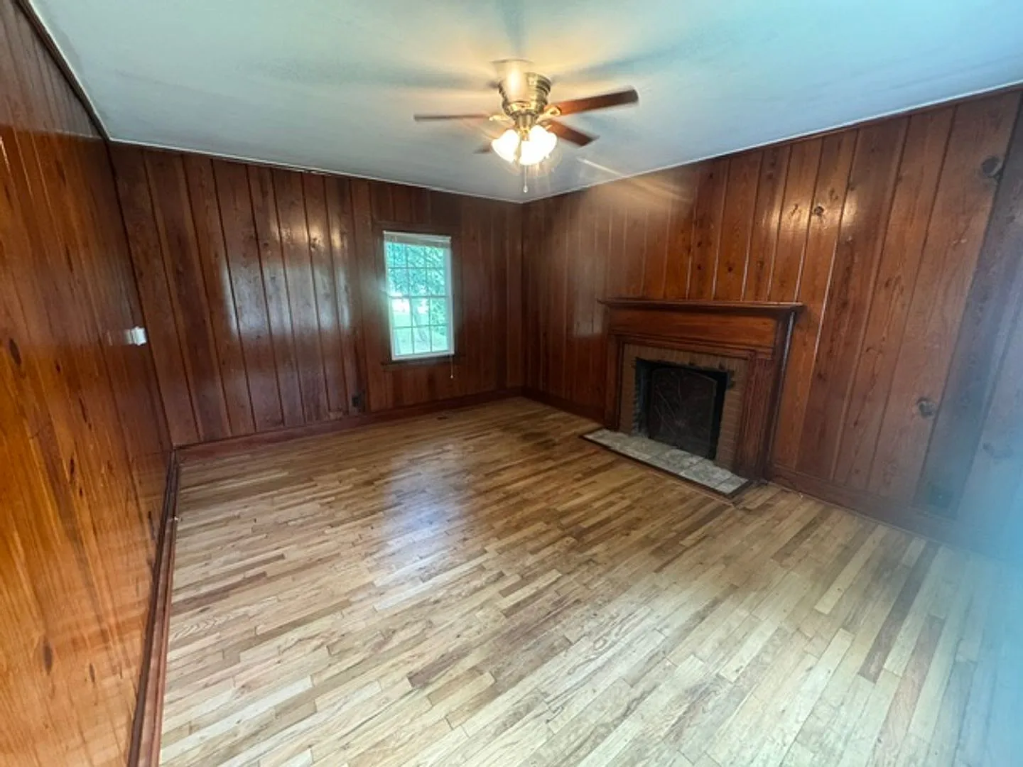 102 W Meadow Way Dr - Apt A — Photo 2