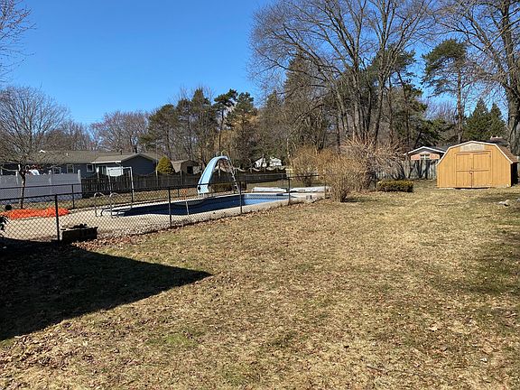 2nd image of 14669 Venessa Ave