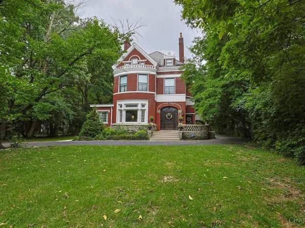 445 Ludlow Ave, Cincinnati, OH 45220