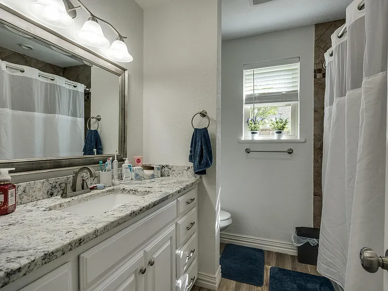 303 Chris Dr — Photo 22