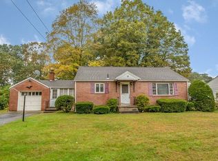 12 Ridgeway Dr, Feeding Hills, MA 01030