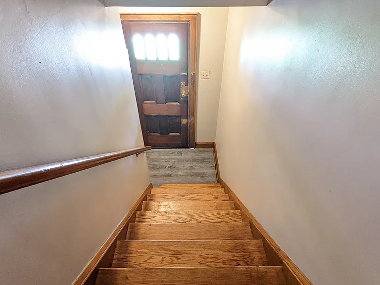 18 Spruce St #1/2 — Photo 14