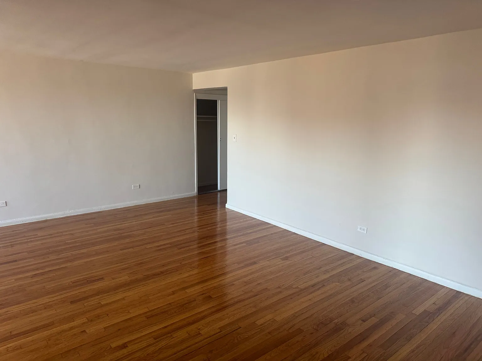 249 East 37th Street — Photo 2