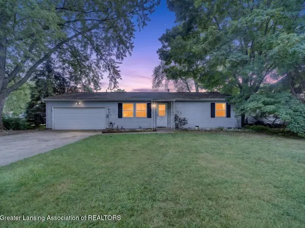 707 Loa St, Lansing, MI 48910