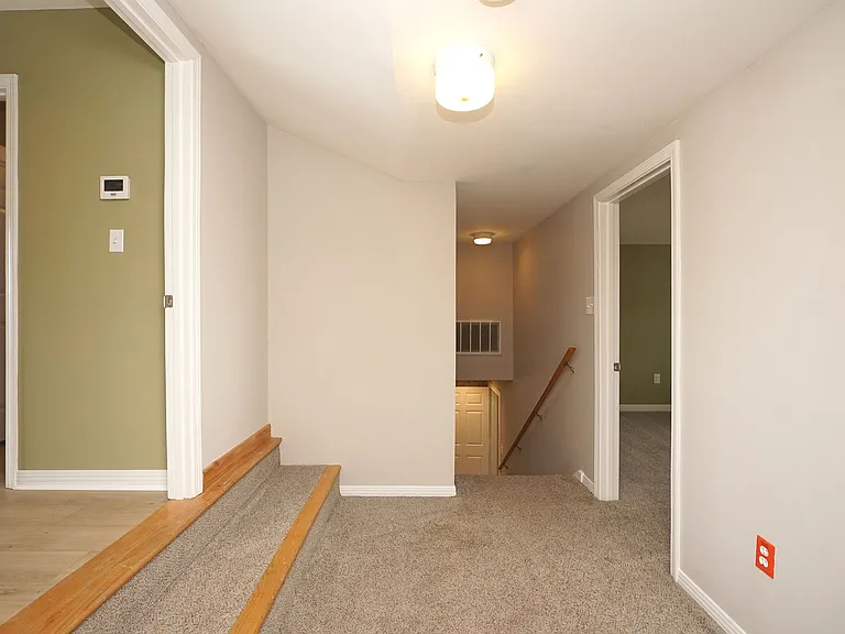 27 Old Ferry Rd — Photo 36