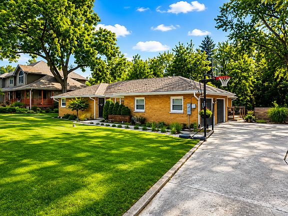 3rd image of 11917 S Timberlane Dr