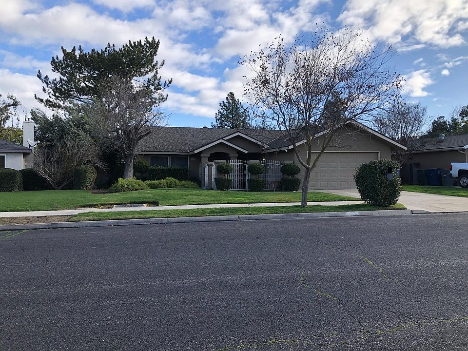 1st image of 2709 Greenwood Dr