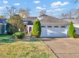 404 Washburn Ave, Lyndon, KY 40222