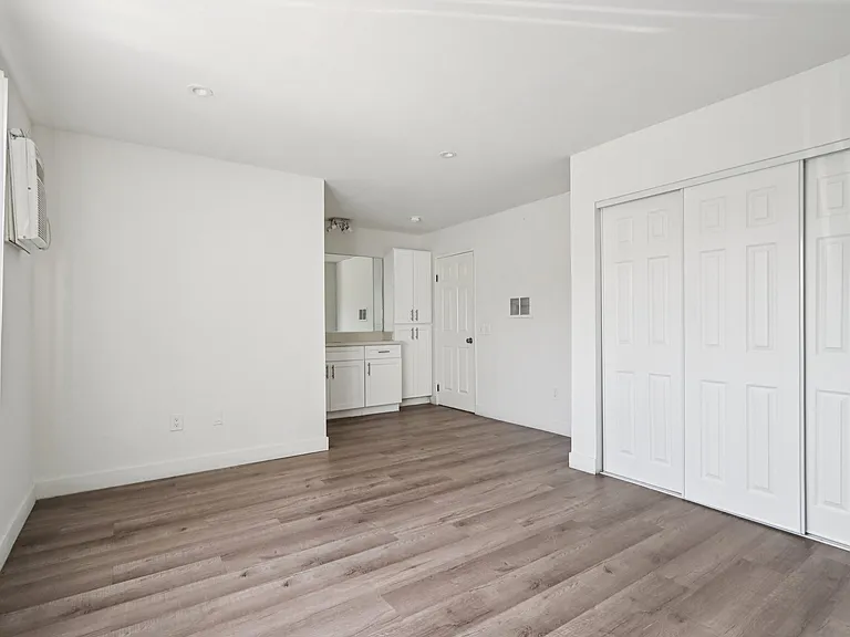6300 Lankershim Blvd — Photo 8