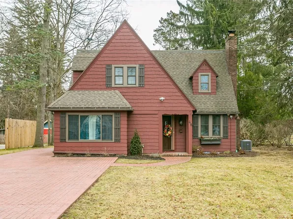 48 Penfield Cres, Rochester, NY 14625