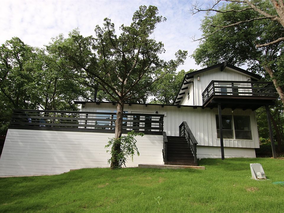 1st image of 74 Hacienda Dr