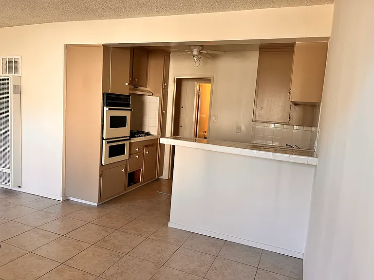 9381 Cellini Ave #3 — Photo 6