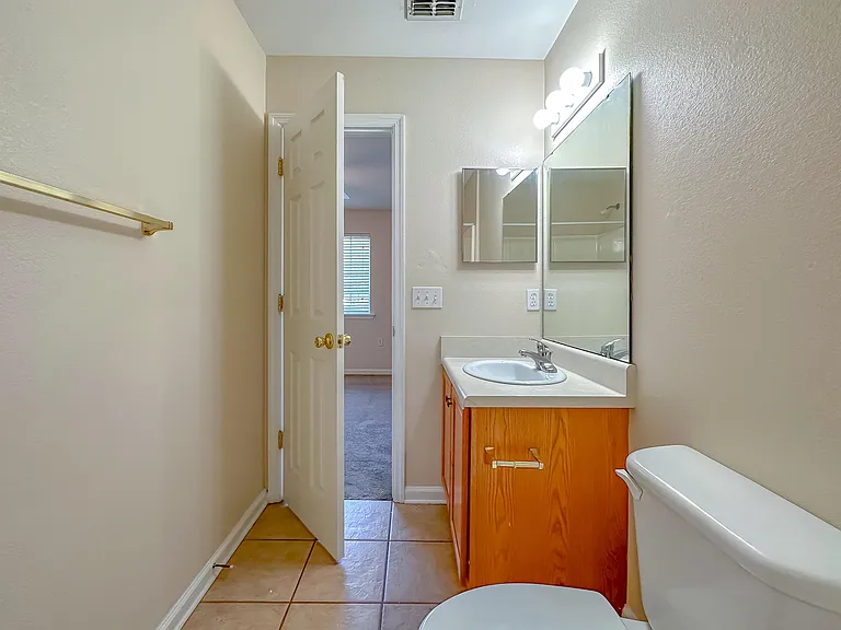 2738 W Tharpe St #1805 — Photo 23