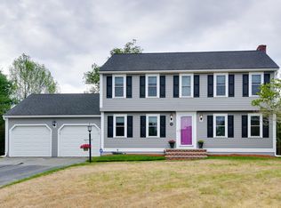 18 Buckingham Dr, Westford, MA 01886