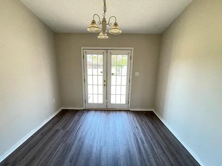 1104 Park West Dr #A — Photo 9