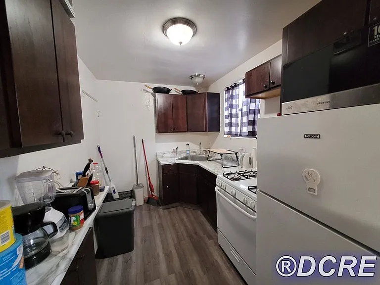 2013 W Morse Ave — Photo 3