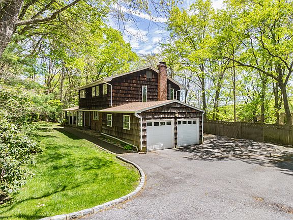 2nd image of 8 Holly Ct