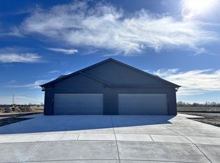 2704 S Greenleaf St, Wichita, KS 67210