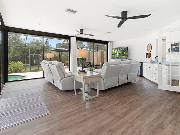 5th image of 1279 Cornish Ct