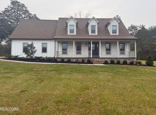 10306 Westland Dr, Knoxville, TN 37922