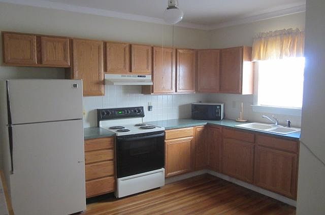 1st image of 91 Tillinghast Ave Fl 1ST