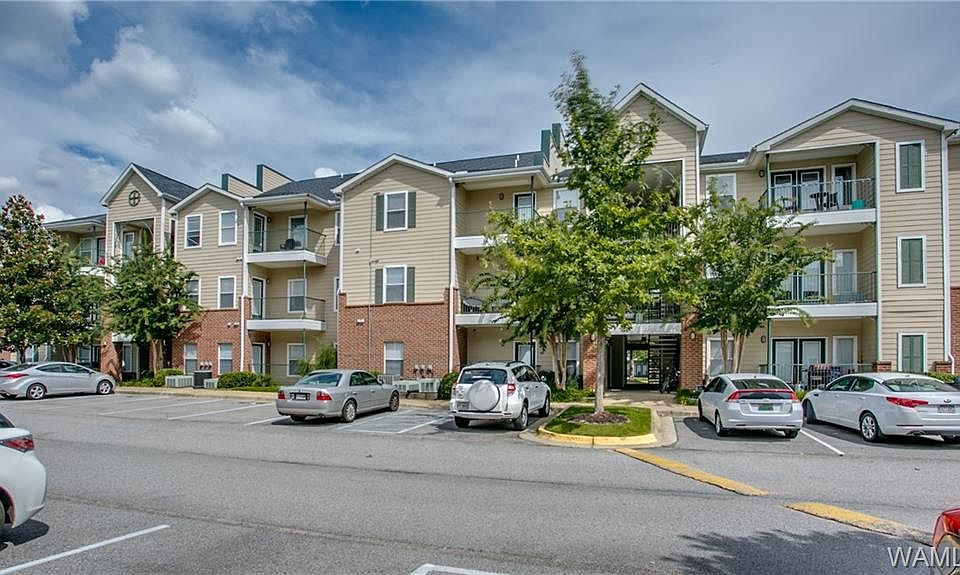 1st image of 120 15th St E APT 812
