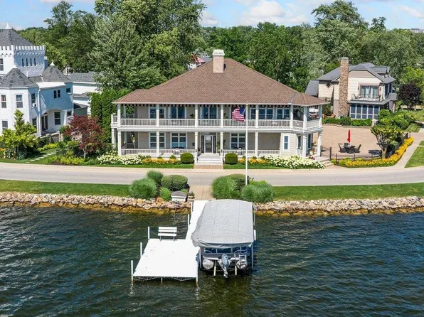 905 Esplanade St, Winona Lake, IN 46590