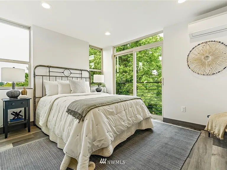 5618 California Ave SW #B — Photo 7