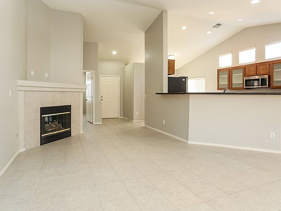 4th image of 2606 Tropical Sands Ave
