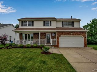 44 Wedgewood Dr, Cheektowaga, NY 14227