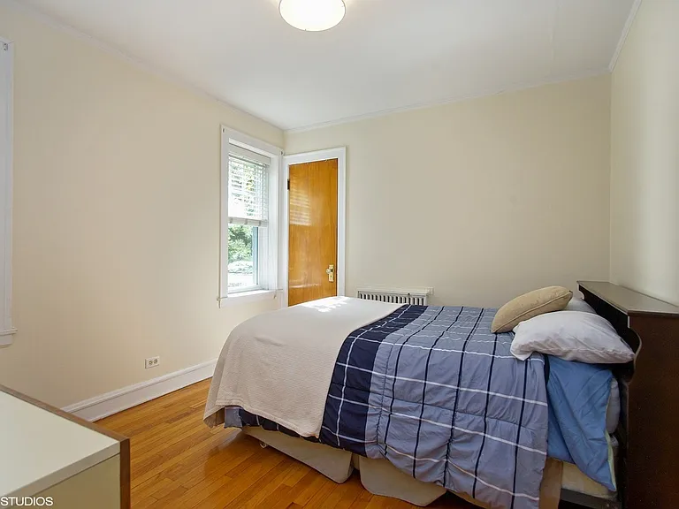 1518 W Touhy Ave #2 — Photo 6