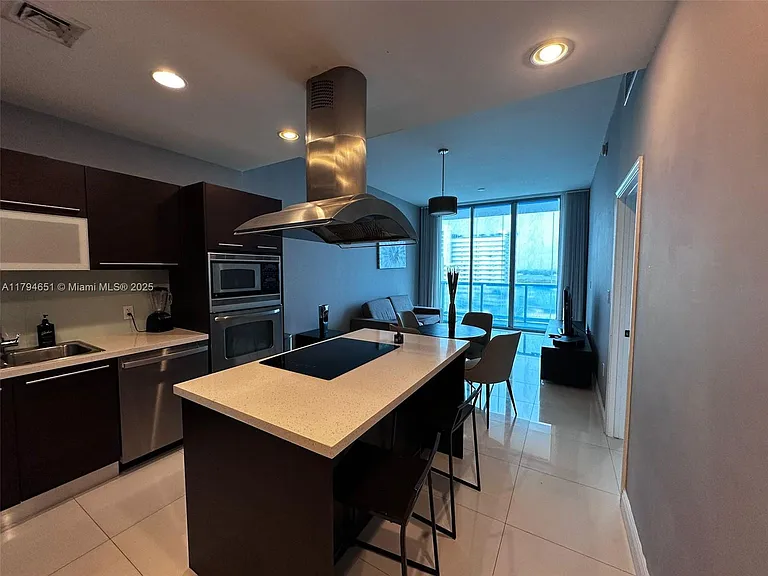 7930 East Dr #1007 — Photo 9