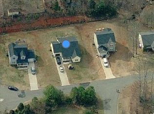 10104 Greenwood Ct, Charlotte, NC 28215