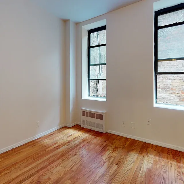 39 Bedford Street — Photo 1