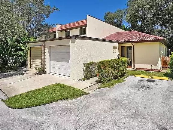 2nd image of 8760 Ilex Ct