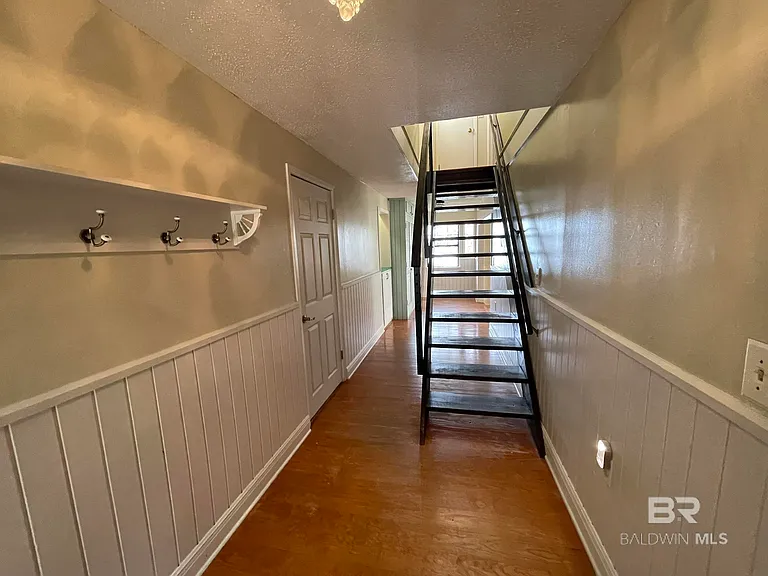 6621 Purvis Rd — Photo 34